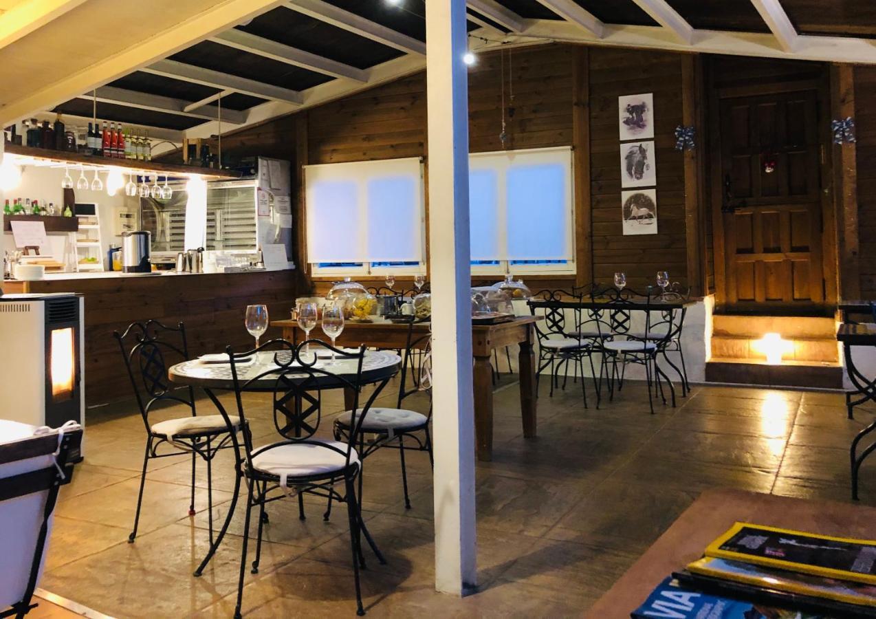 Hotel Finca Aldabra Pinos Genil Bagian luar foto