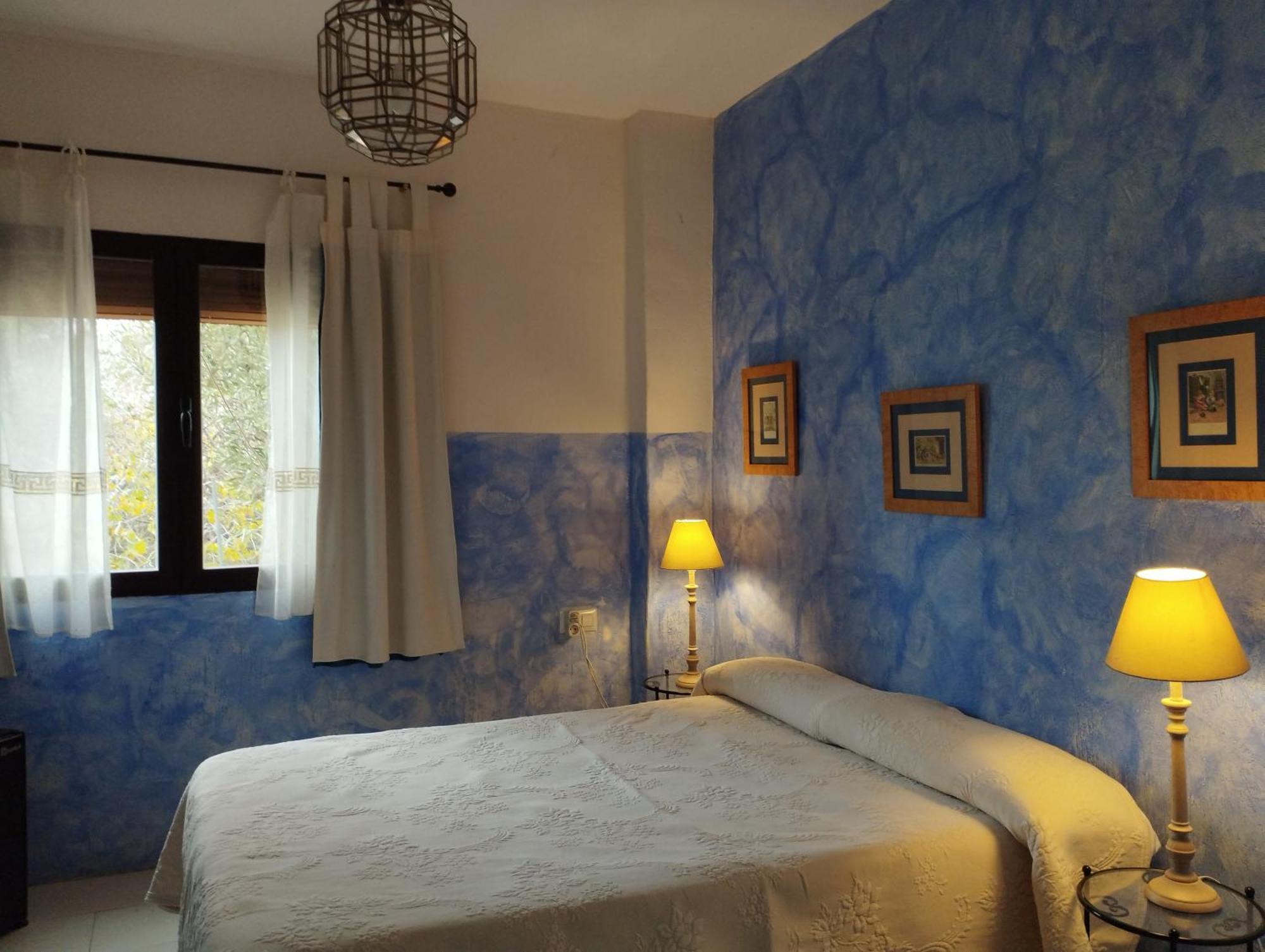 Hotel Finca Aldabra Pinos Genil Bagian luar foto