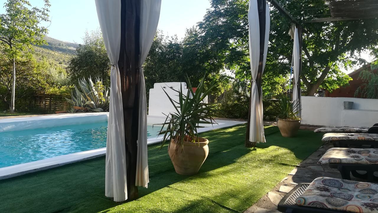 Hotel Finca Aldabra Pinos Genil Bagian luar foto